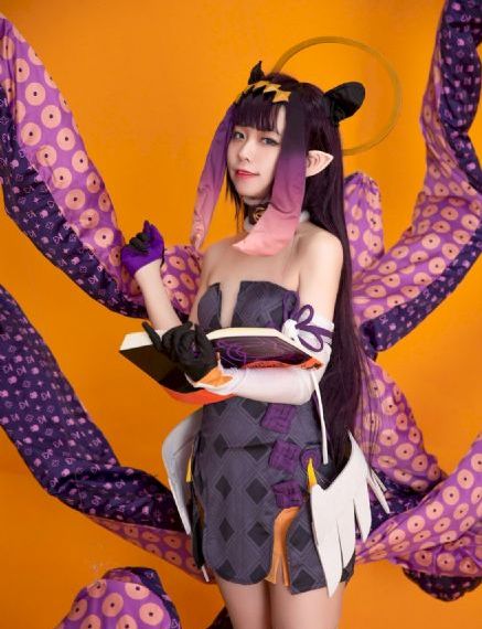 办公室里的女教师3